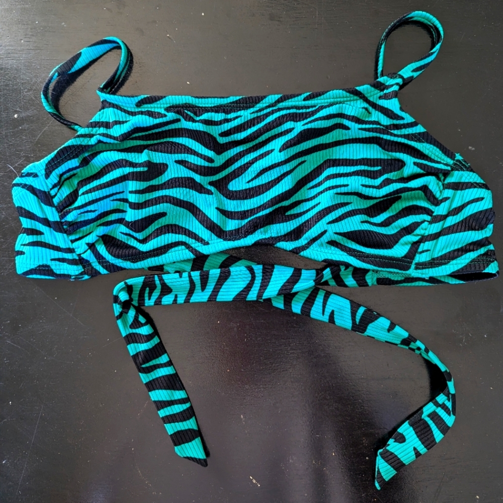 xhilaration Green and Black Swim Top